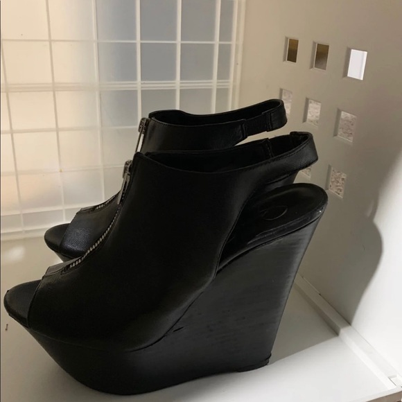 Jessica Simpson platforms - Picture 4 of 4